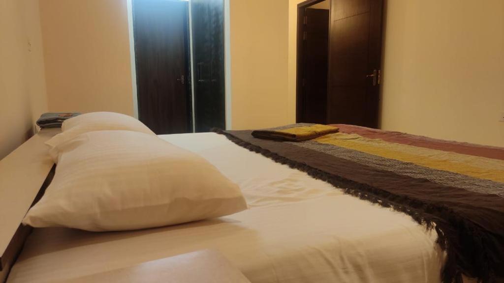 Aikya Kadri #Your Home Away From Home# Non Smoke# Vegetarians Preferred# Strictly For Families Mangalor Kültér fotó