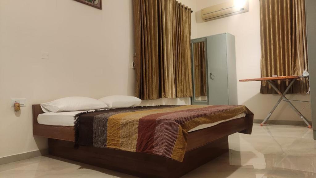 Aikya Kadri #Your Home Away From Home# Non Smoke# Vegetarians Preferred# Strictly For Families Mangalor Kültér fotó