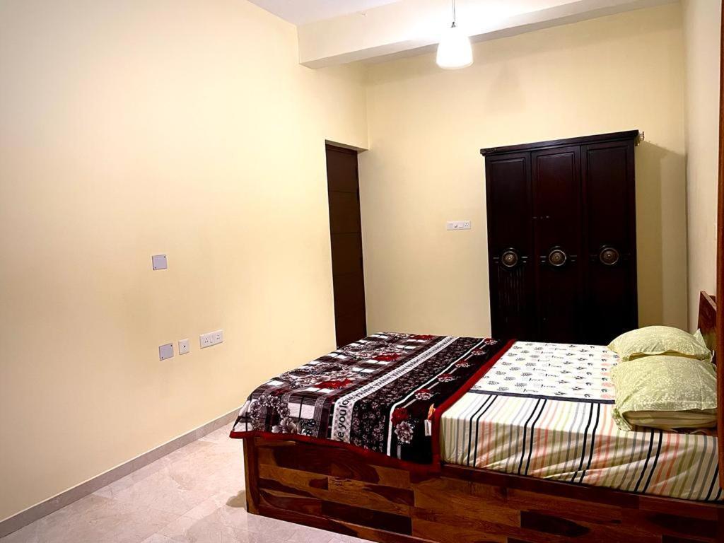 Aikya Kadri #Your Home Away From Home# Non Smoke# Vegetarians Preferred# Strictly For Families Mangalor Kültér fotó
