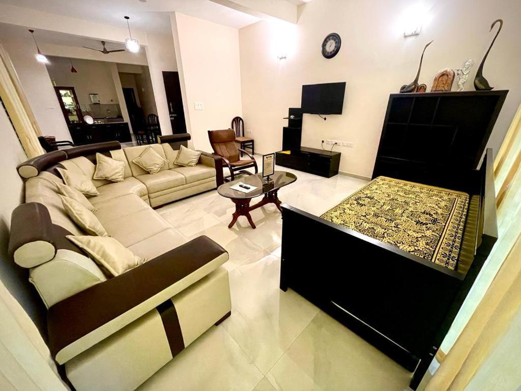 Aikya Kadri #Your Home Away From Home# Non Smoke# Vegetarians Preferred# Strictly For Families Mangalor Kültér fotó